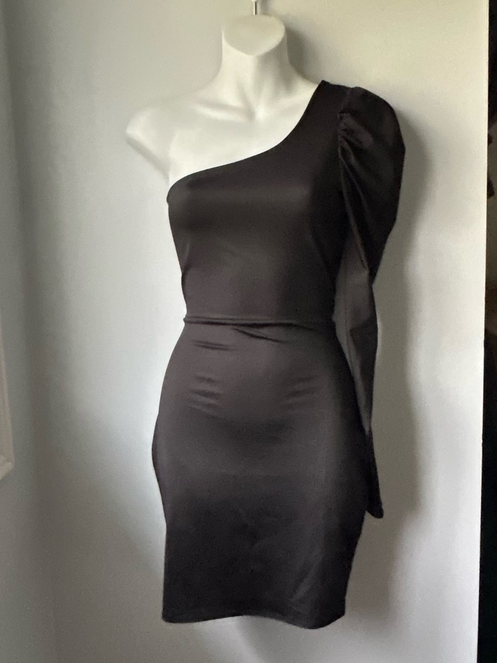 Windsor One-Shoulder Black Satin Dress Draped Sleeve